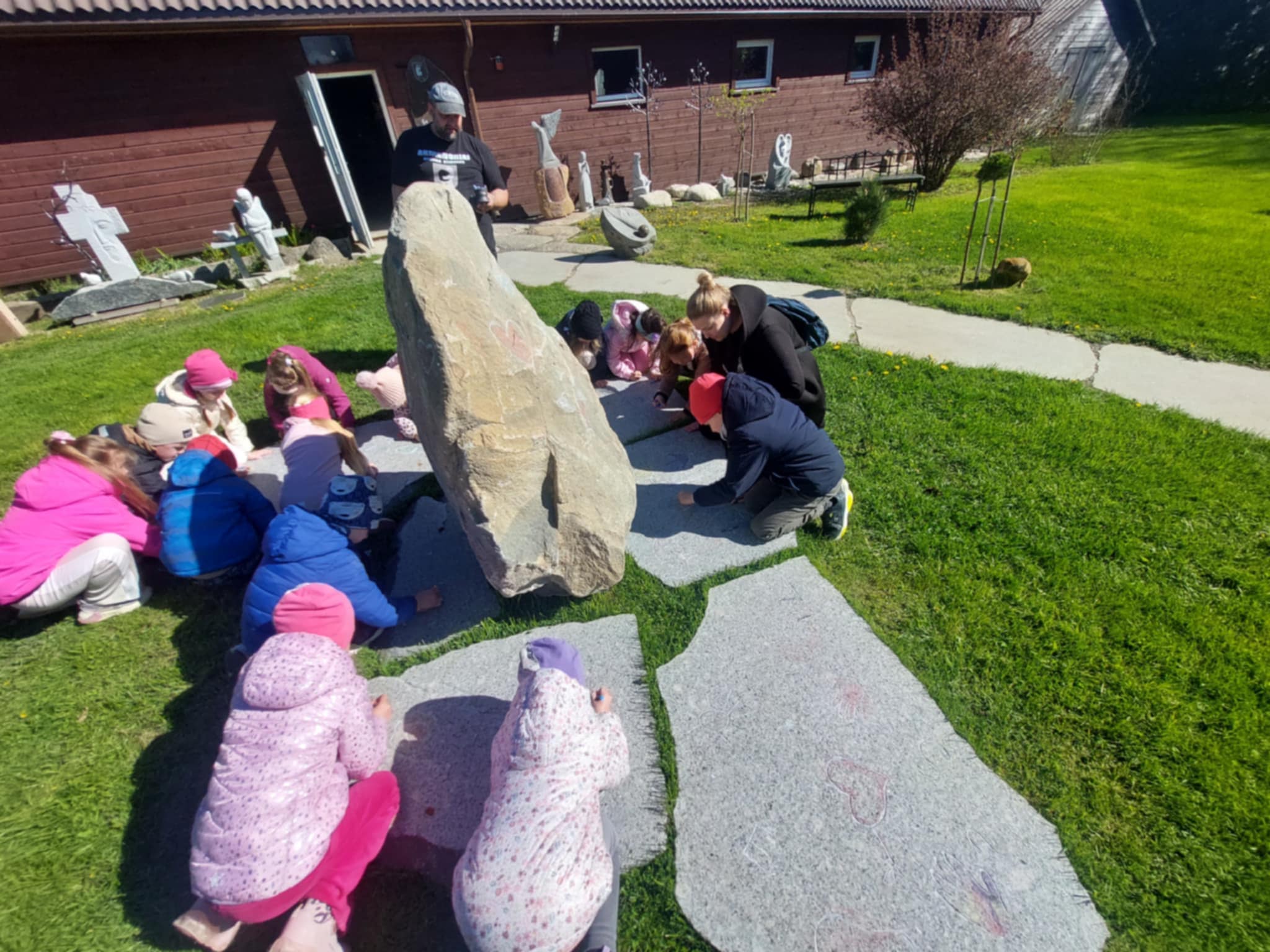 Edukacinės išvykos pas akmenorių Šaukliuose